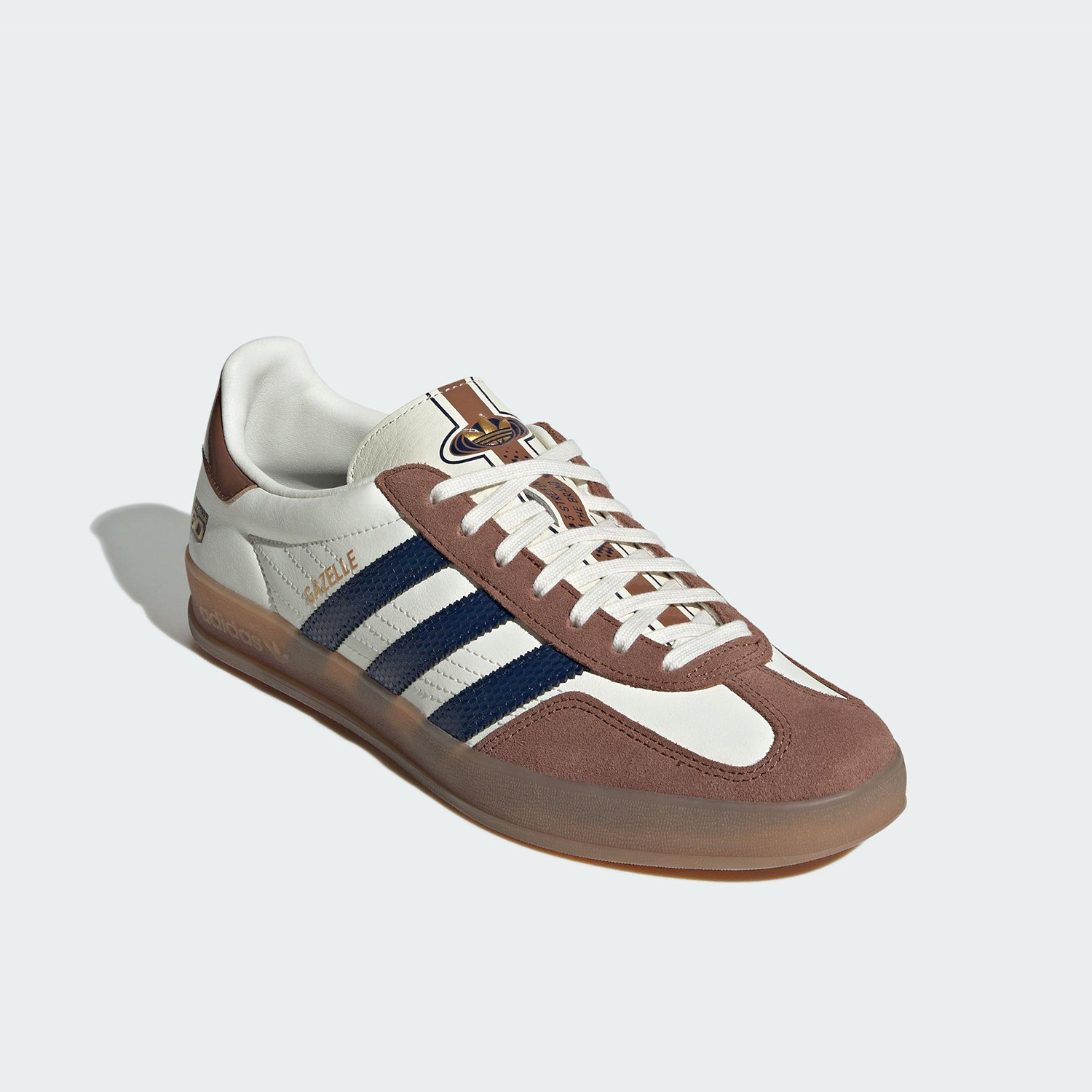 รองเท้าผ้าใบ Adidas Clover ของ - Running Gear Adidas บทวิจารณ์และราคา