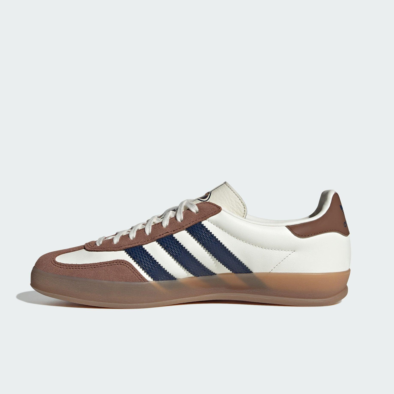 รองเท้าผ้าใบ Adidas Clover ของ - Running Gear Adidas บทวิจารณ์และราคา