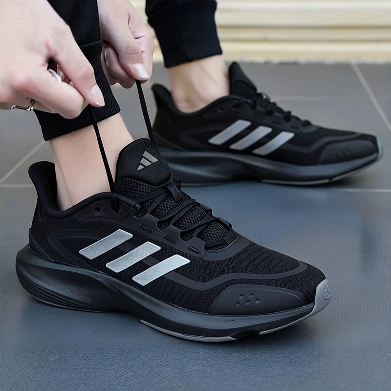 รองเท้าวิ่งผู้ชาย Adidas ของแท - Running Gear Adidas บทวิจารณ์และราคา